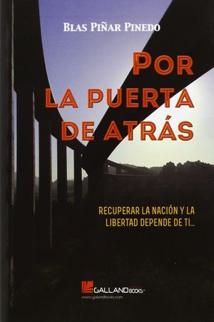 POR LA PUERTA DE ATRÁS