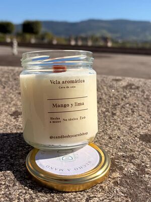 VELA AROMATICA. LAVANDA. CANDLES BY CAROL